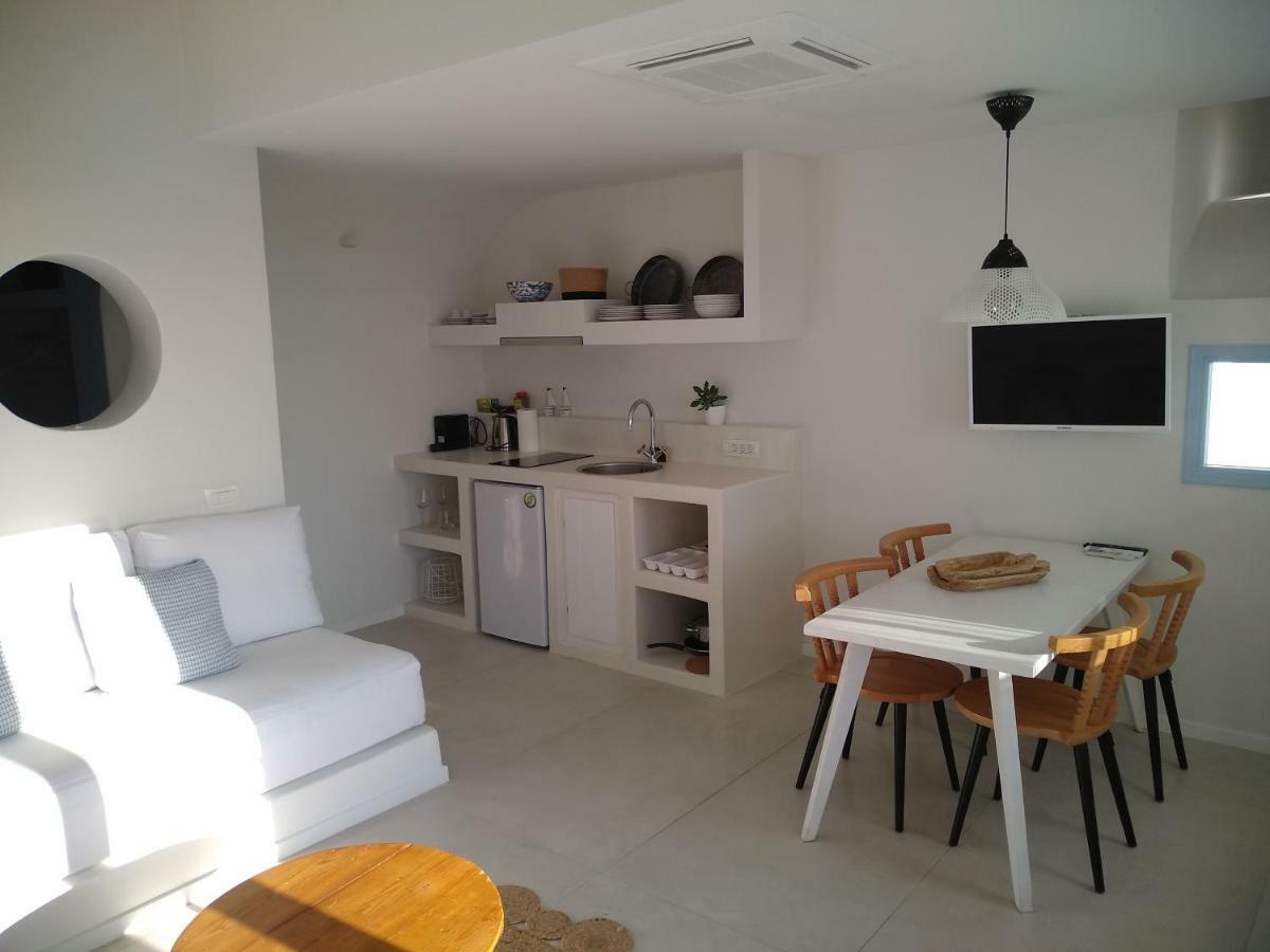 Sol-Mate Suites เอีย ภายนอก รูปภาพ